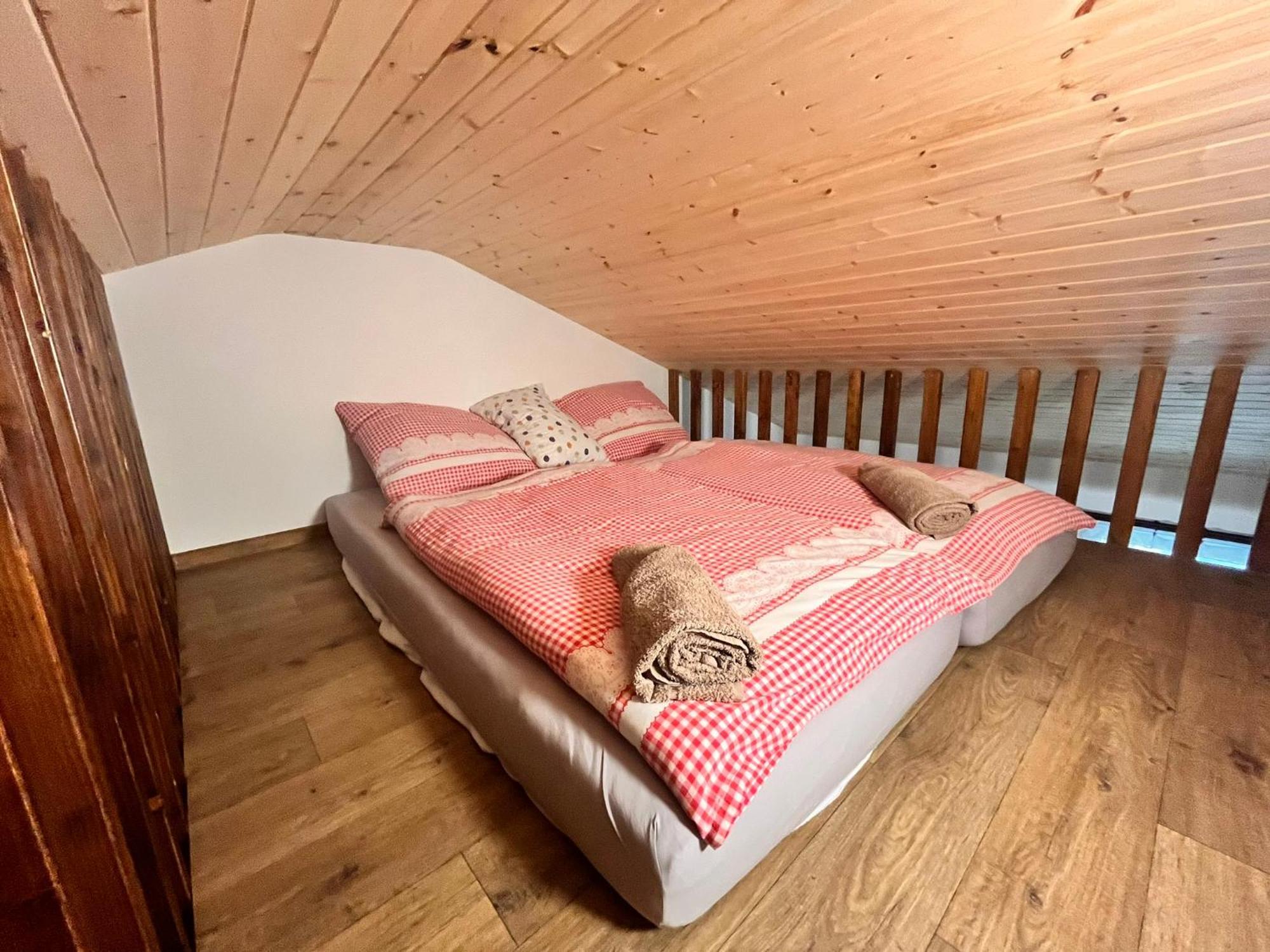 Chata Pod Houbovym Vrchem 2 Horni Plana Luaran gambar